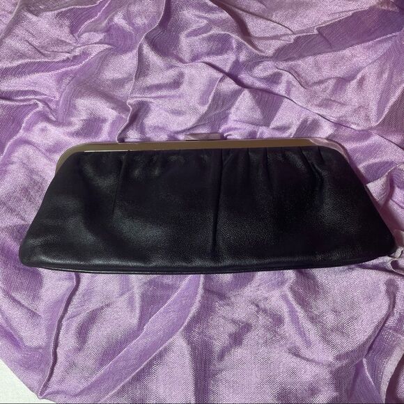 Express black leather kiss lock clutch with silver hardware - Picture 6 of 7